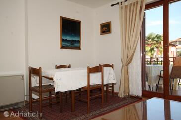 Apartments with parking space Rovinj - 7095