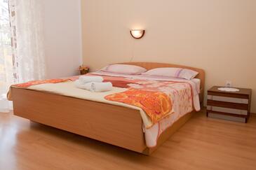 Leiligheter med parkering Novigrad - 7108