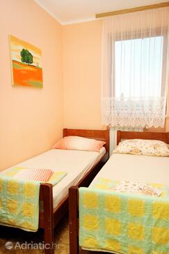 Apartments with parking space Umag - 7109
