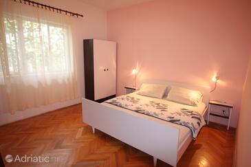 Apartmaji s parkingom Tribunj, Vodice - 7117