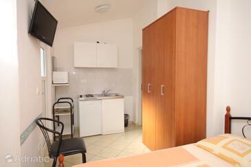Apartments with parking space Umag - 7126