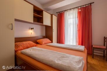 Lägenheter med parkering Porec - 7137