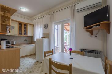 Apartmanok parkolóhellyel Kukci, Porec - 7166