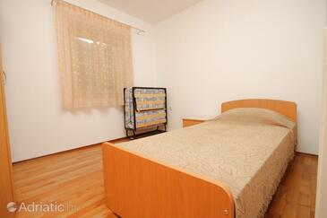 Apartments with parking space Heraki, Central Istria - Središnja Istra - 7167