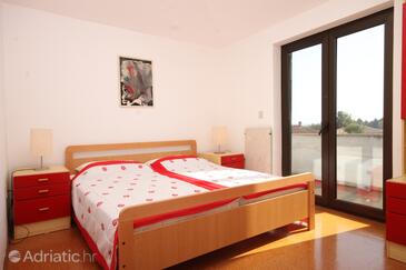 Apartments with parking space Umag - 7171