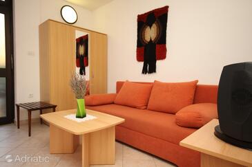 Apartments with parking space Umag - 7171