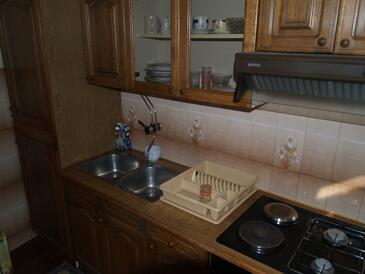 Apartments by the sea Sutivan, Brač - 719