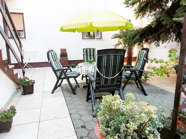 Apartments with parking space Valbandon, Fažana - 7200