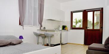 Apartmanok parkolóhellyel Fazana - 7205