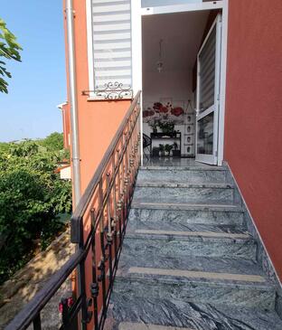 Apartments and rooms with WiFi Rovinj - 7216