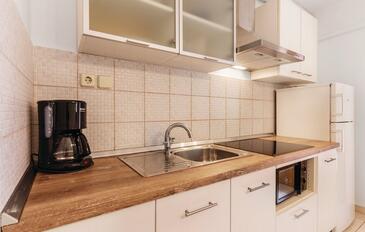 Apartmanok parkolóhellyel Valbandon, Fazana - 7227