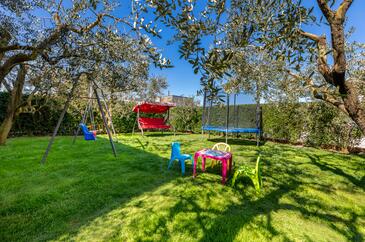 Apartments for families with children Valbandon, Fažana - 7239 Adriatic.hr