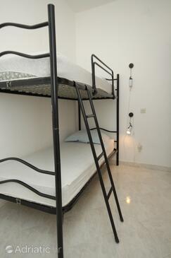 Lejlighedens parkeringsplads Liznjan, Medulin - 7240