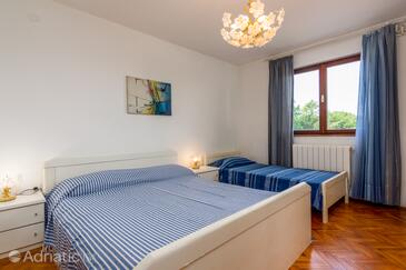 Appartamenti con piscina per famiglie Sisan, Medolino - Medulin - 7243