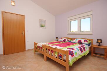 Leiligheter med parkering Fazana - 7252