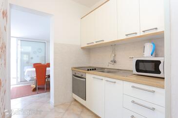Apartments by the sea Slatine, Čiovo - 7274