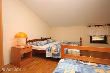 Apartmani s bazenom pogodni za obitelji s djecom Jadreški, Pula - 7292