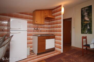 Apartmani s bazenom pogodni za obitelji s djecom Jadreški, Pula - 7292