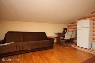 Apartmani s bazenom pogodni za obitelji s djecom Jadreški, Pula - 7292