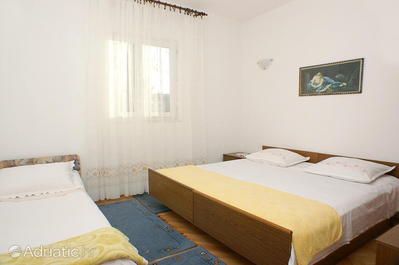 Apartmani s parkingom Mirca, Brač - 730