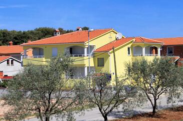 Apartments with terrace Fažana, Istria