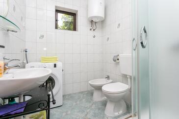 Apartments with terrace Mirca, Central Dalmatia