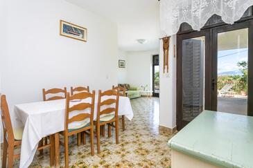 Apartments with terrace Mirca, Central Dalmatia