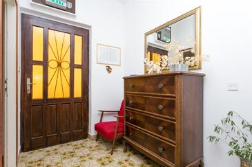 Apartments with terrace Mirca, Central Dalmatia