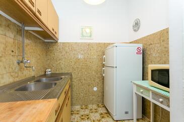 Apartments with terrace Mirca, Central Dalmatia