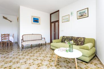 Apartments with terrace Mirca, Central Dalmatia