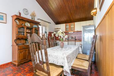 Apartments with terrace Mirca, Central Dalmatia