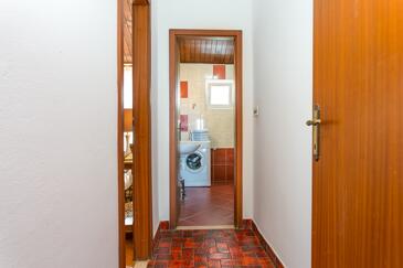 Apartments with terrace Mirca, Central Dalmatia