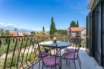 Apartments with terrace Mirca, Central Dalmatia