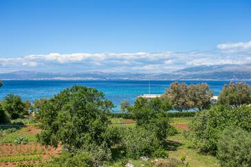 Apartments with terrace Mirca, Central Dalmatia