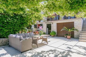 Apartments with terrace Mirca, Central Dalmatia