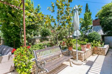 Apartments with terrace Mirca, Central Dalmatia