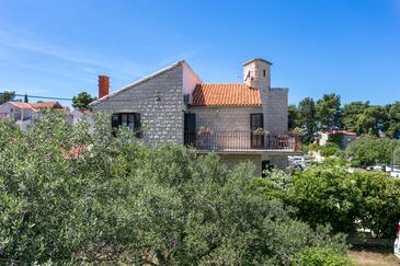 Apartments with terrace Mirca, Central Dalmatia