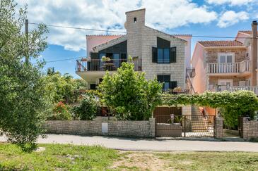 Apartments with terrace Mirca, Central Dalmatia