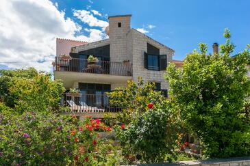 Apartments with terrace Mirca, Central Dalmatia