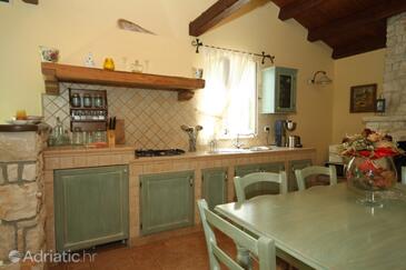 Family-friendly apartments with swimming pool Šumber, Central Istria - Središnja Istra - 7332