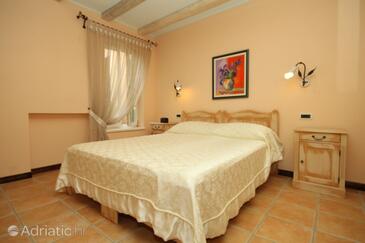 Family-friendly apartments with swimming pool Šumber, Central Istria - Središnja Istra - 7332