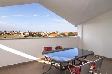 Apartmani s bazenom pogodni za obitelji s djecom Valbandon, Fažana - 7351