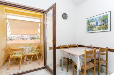 Apartments by the sea Postira, Brač - 739