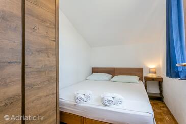 Apartmani uz more Postira, Brač - 739