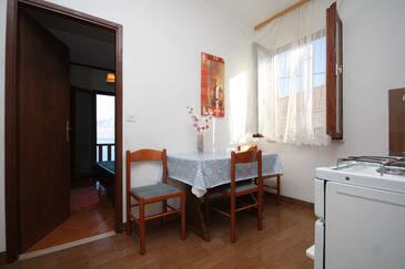 One bedroom apartment Postira, Brač (A-740-b(
