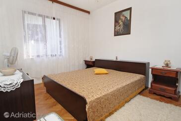 Apartmanok parkolóhellyel Postira, Brac - 741