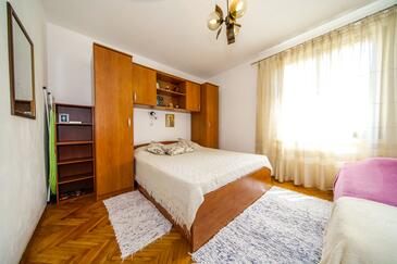 Appartamenti con parcheggio Postire - Postira, Brazza - Brač - 742