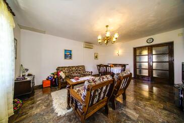 Appartamenti con parcheggio Postire - Postira, Brazza - Brač - 742