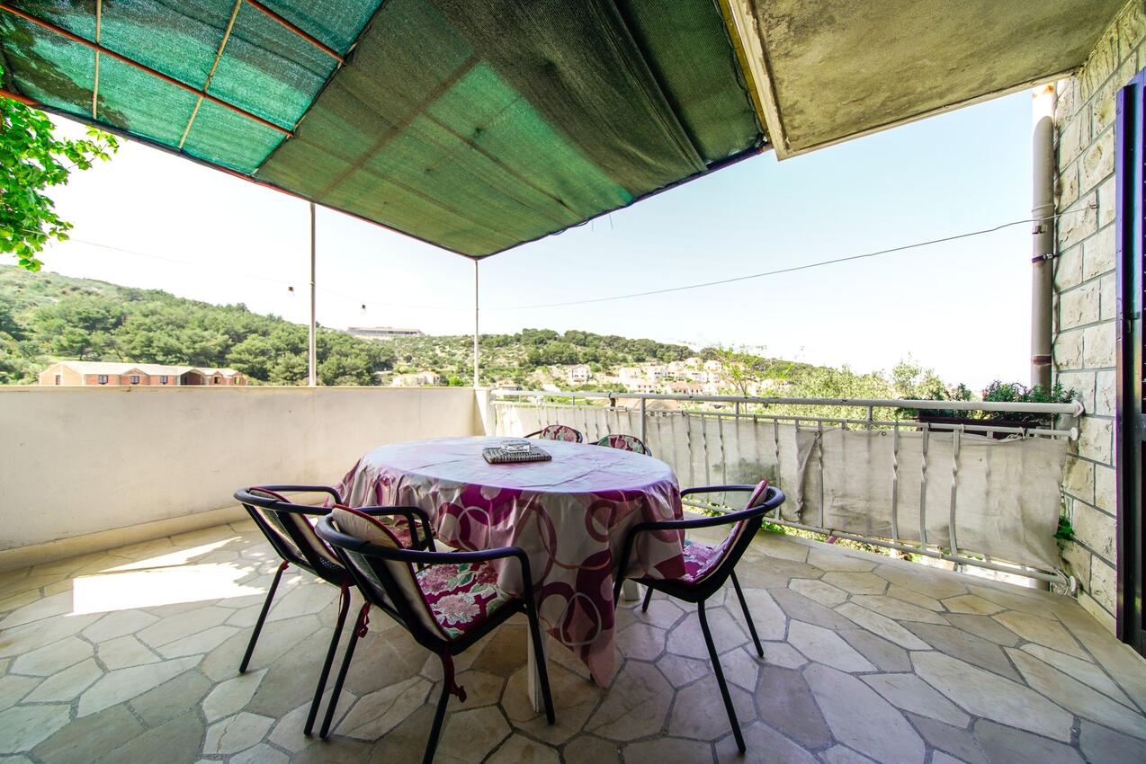 Appartamenti con parcheggio Postire - Postira, Brazza - Brač - 742