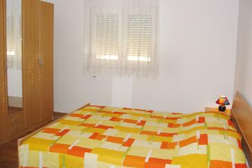 Lägenheter med parkering Pula - 7420